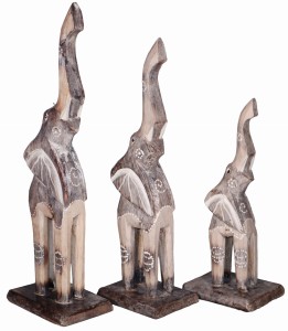 Zestaw trzech słoni z drewna - wys.  20 cm, 25 cm,  30 cm 