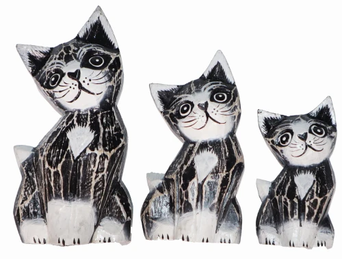 Zestaw trzech kotów z drewna - wys. 8 cm, 10 cm, 12 cm / 3 kolory  70706