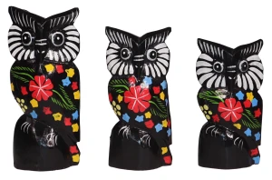 Zestaw trzech sów z drewna  - wys.  15 cm,  17 cm,  20 cm   