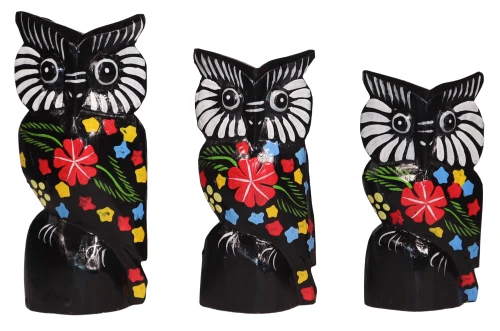 Zestaw trzech sów z drewna  - wys.  15 cm,  17 cm,  20 cm    96690