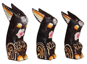 Zestaw trzech królików z drewna - wys. 12 cm, 13 cm, 14 cm 