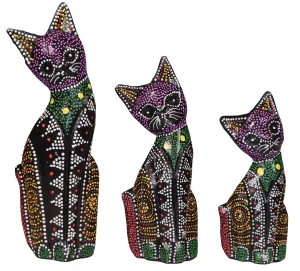 Zestaw trzech kotów z drewna - wys. 15 cm, 20 cm, 25 cm / miks kolorów